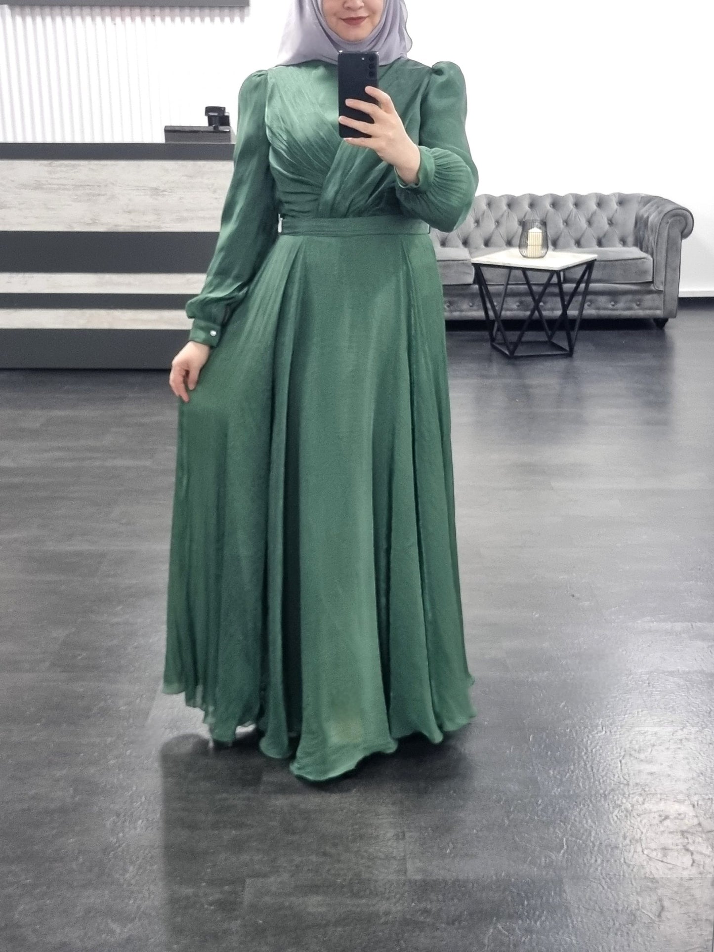 A68- elegantes Abendkleid grün