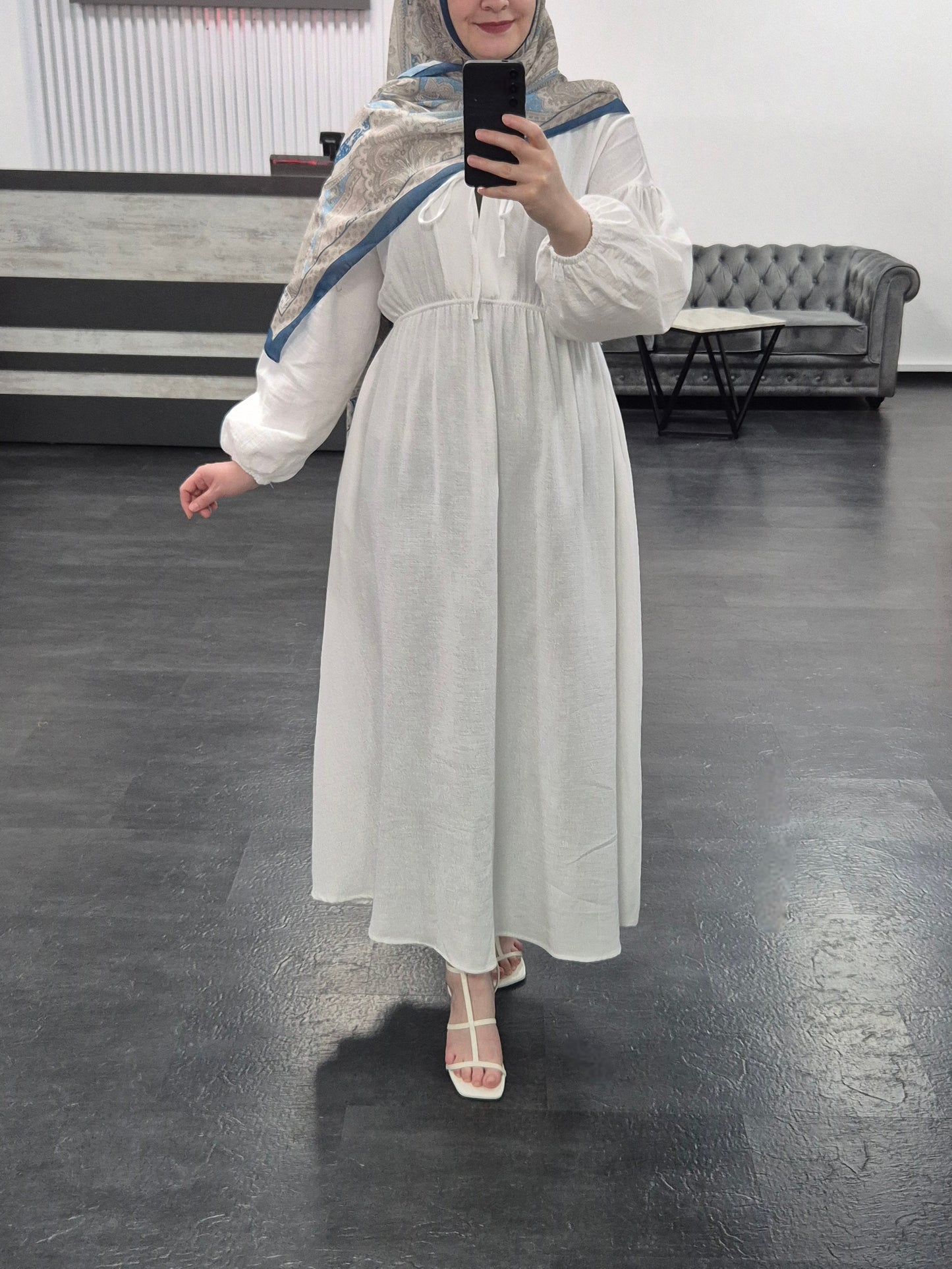 714- beiges Kleid