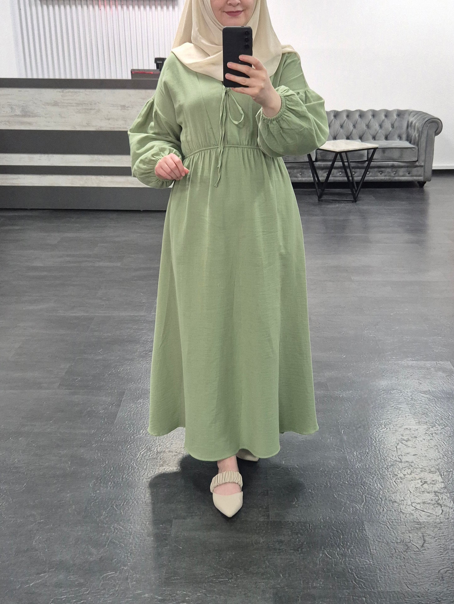 714- beiges Kleid