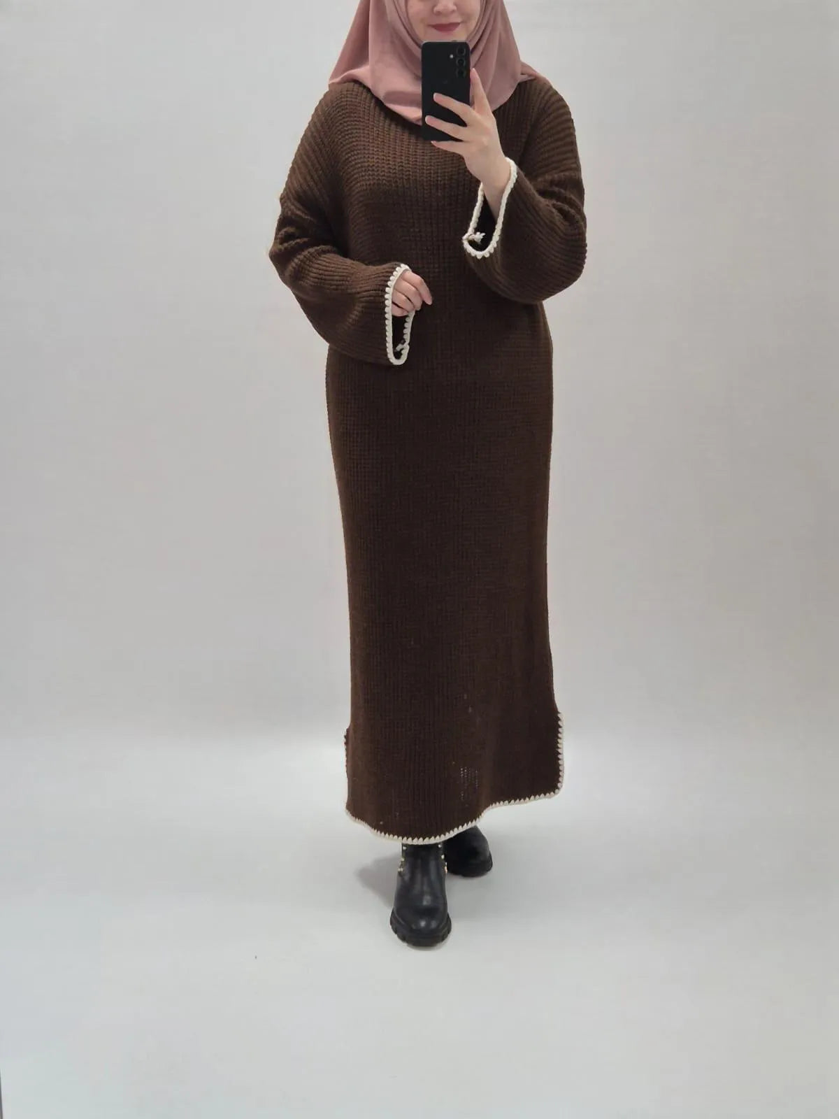 Yasira Streickkleid braun