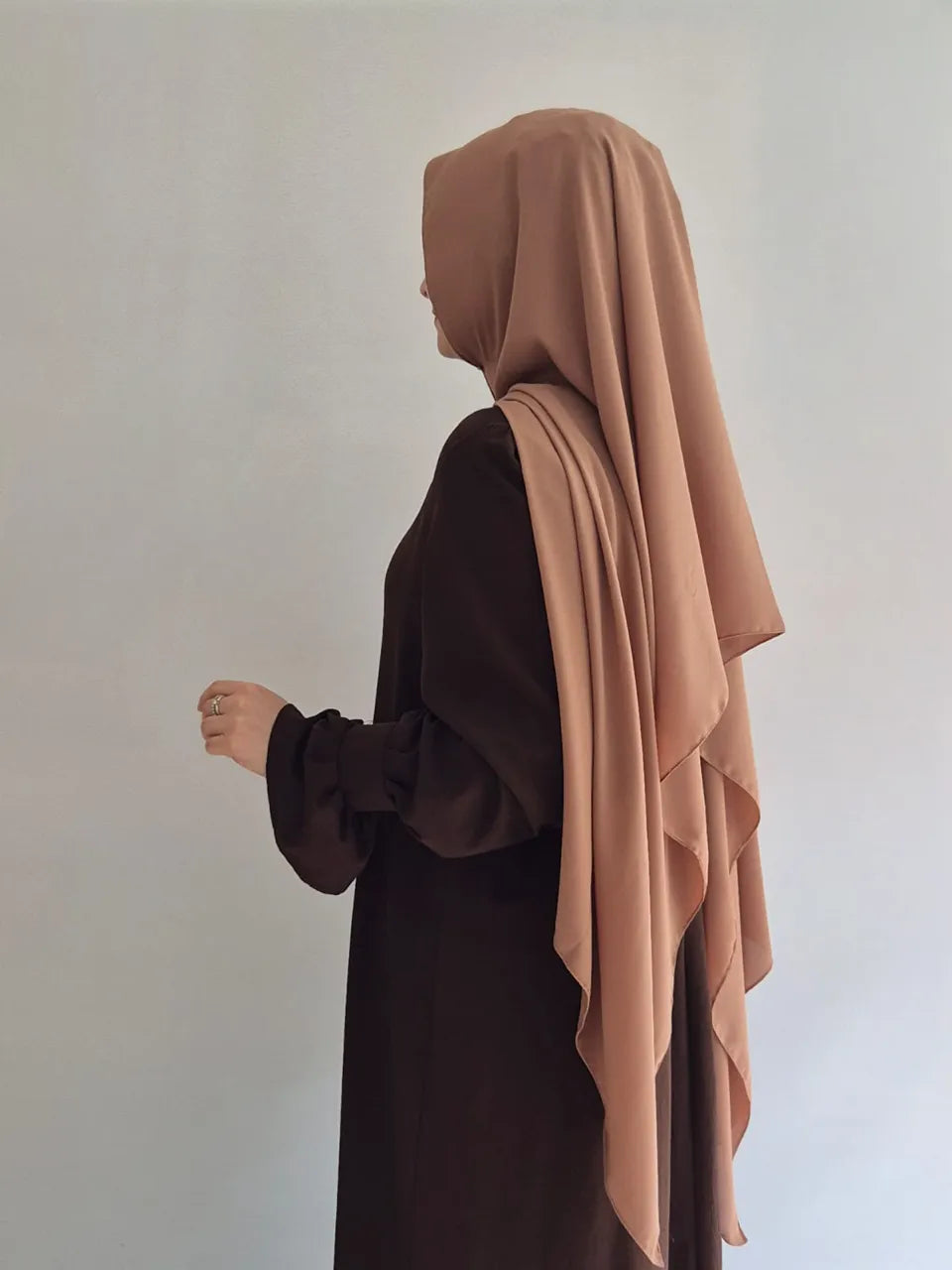 Krepp Hijab in dunkelnude