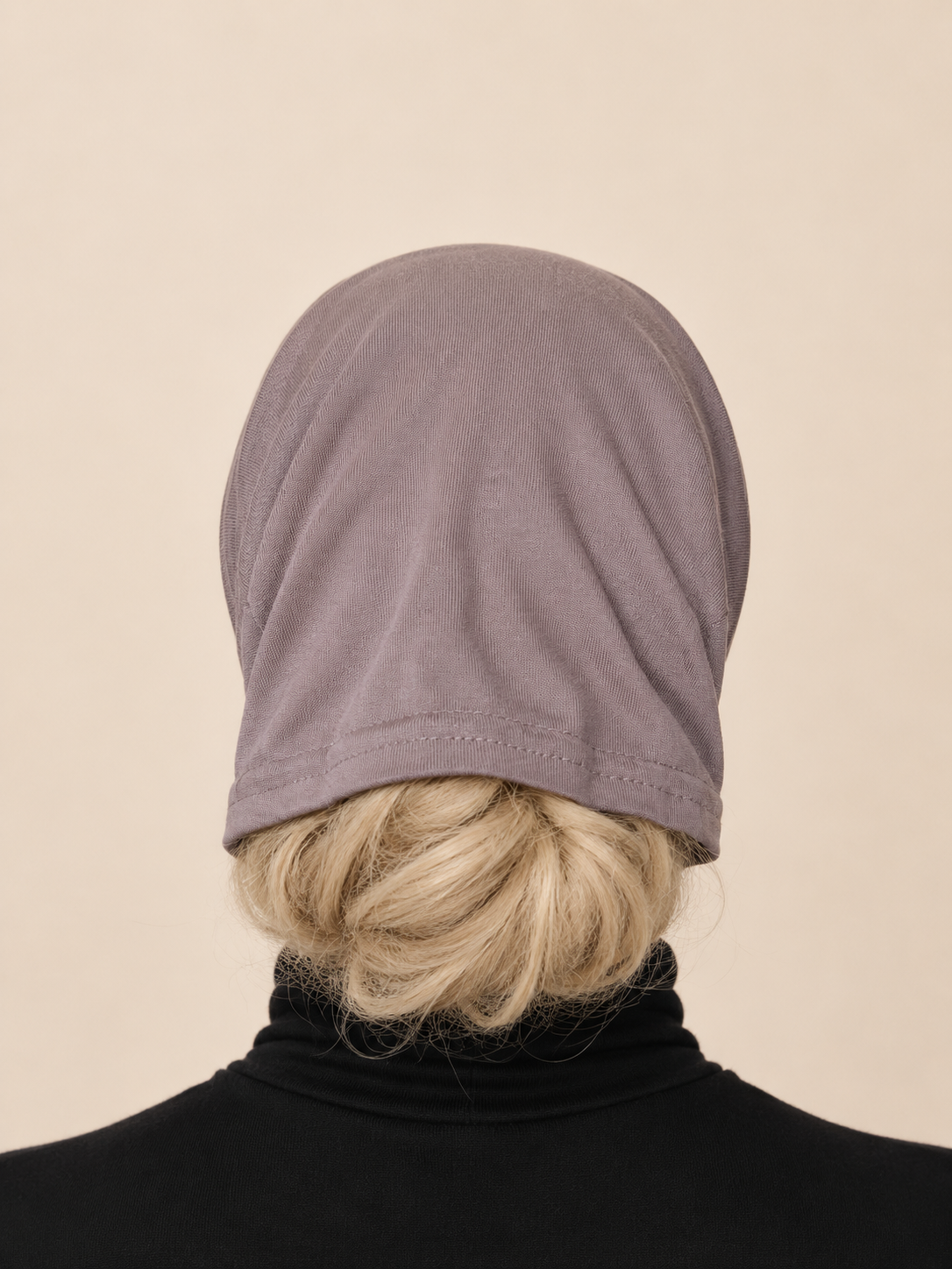 Schlauch Bonnet über Kreuz helltaupe
