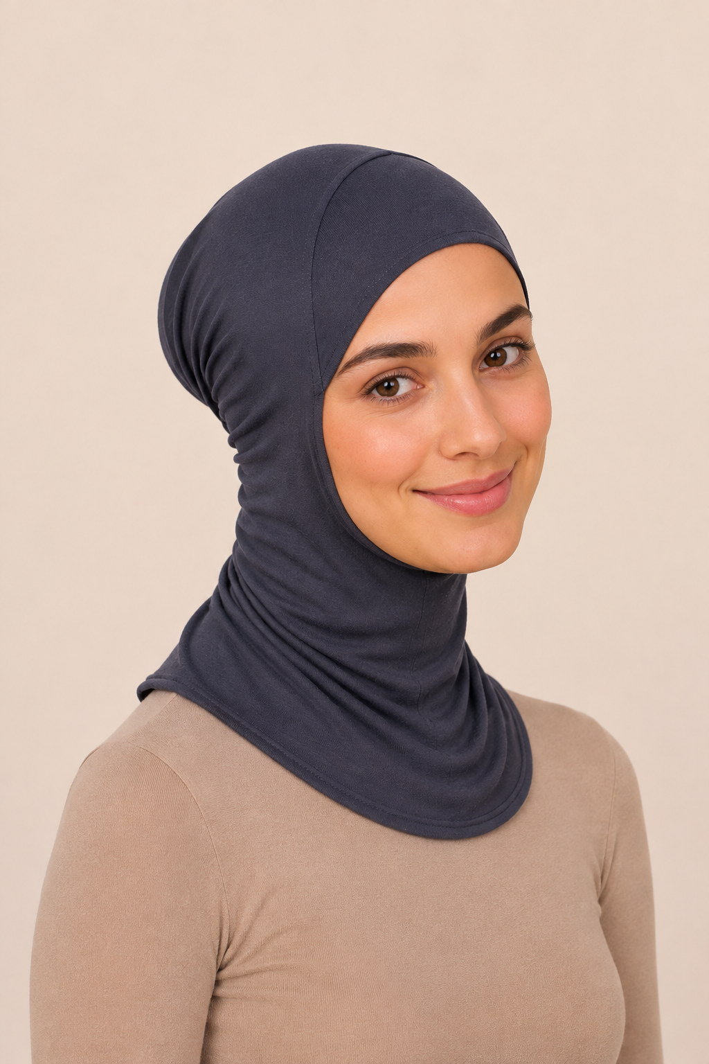 Bonnet mit Hals anthrazit