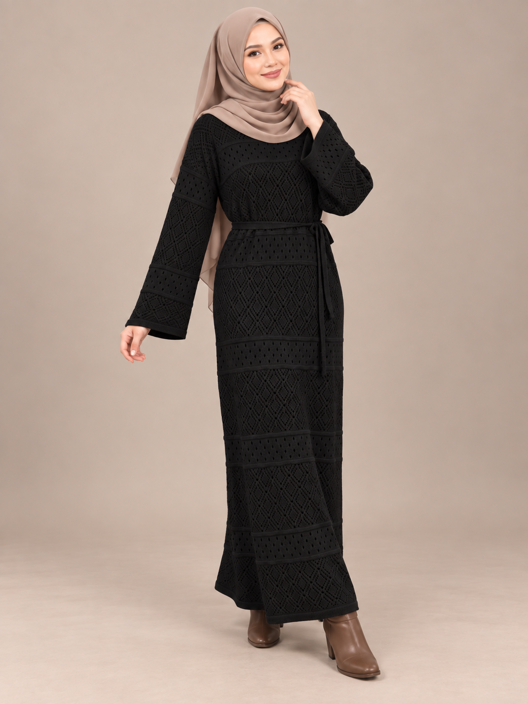 Strickkleid mit Lochmuster