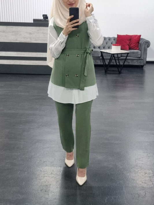 565 - 3`Teiler Bluse+West+Hose in grün