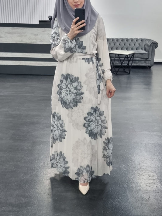 643- Chiffonkleid mit Blumenprint grau