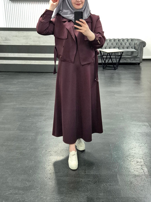 674 - Kleid mit Minijacke pflaume