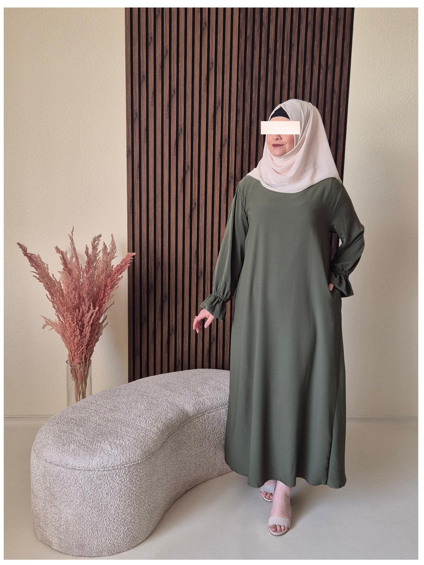 Layina Abaya - zeitlos in khaki