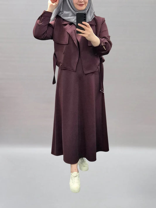 674 - Kleid mit Minijacke pflaume