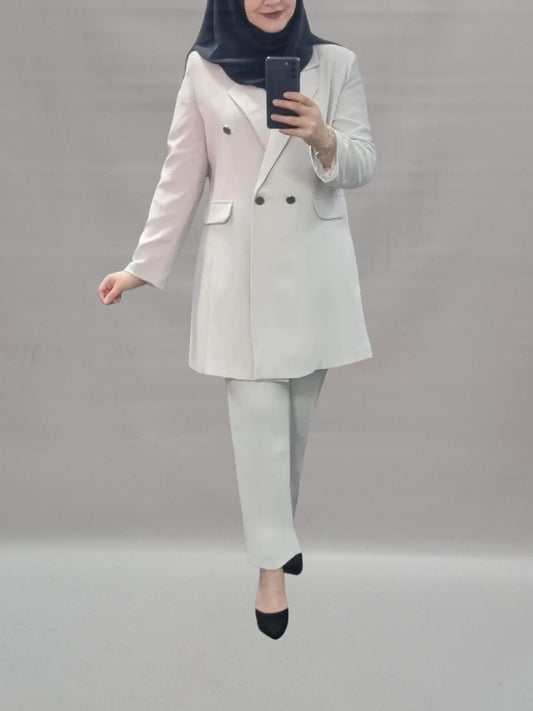 Blazer Set mit Knöpfen beige