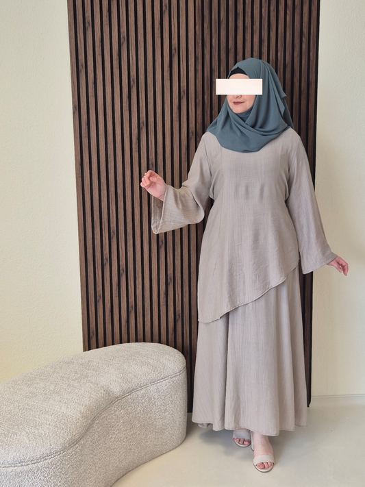 Amara Set in  taupe