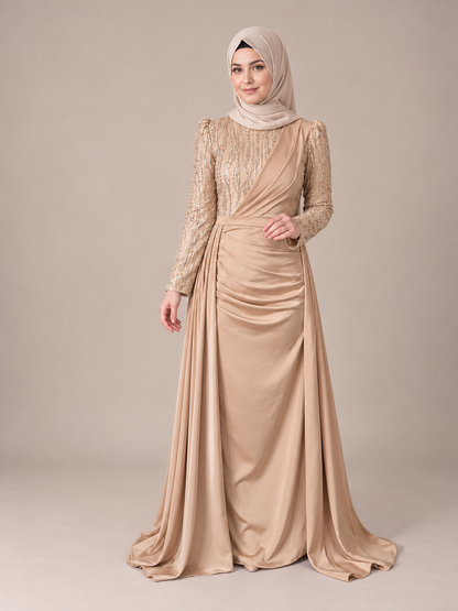 Abendkleid mit leichter Schleppe