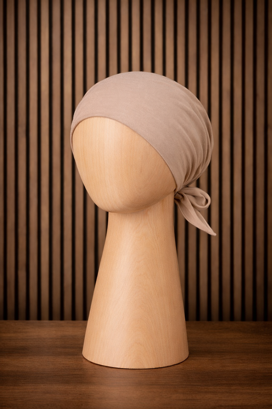 Viskose Bonnet – elastisches Unterkopftuch mit Bindeband helltaupe