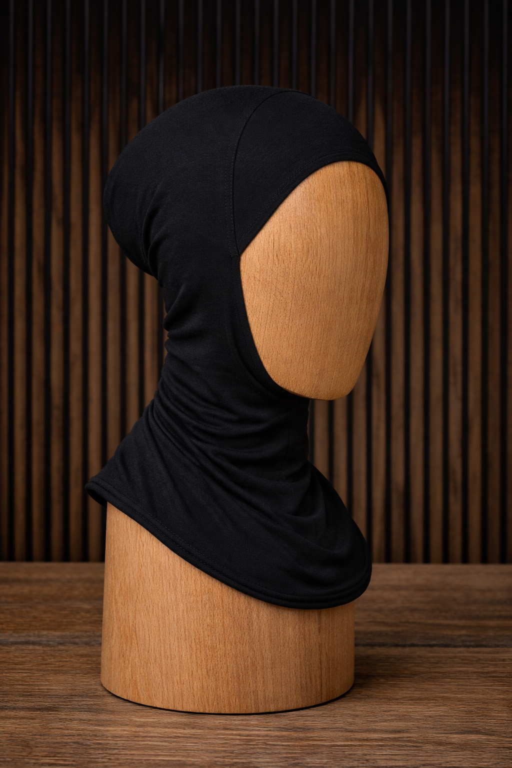 Bonnet mit Hals schwarz