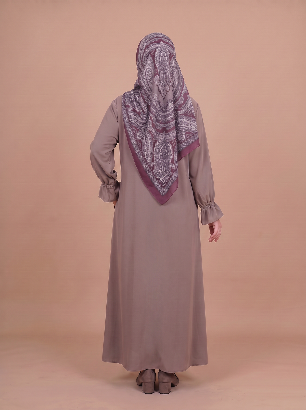 Layina Abaya