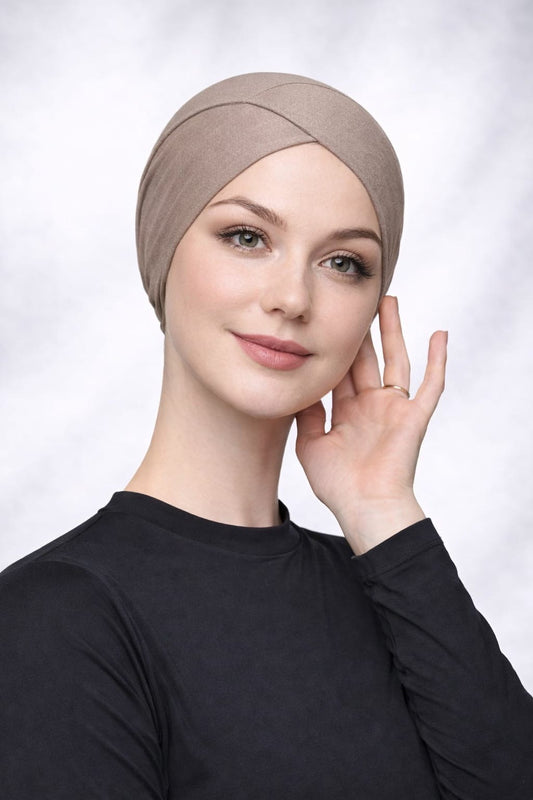 Schlauch Bonnet über Kreuz mocca