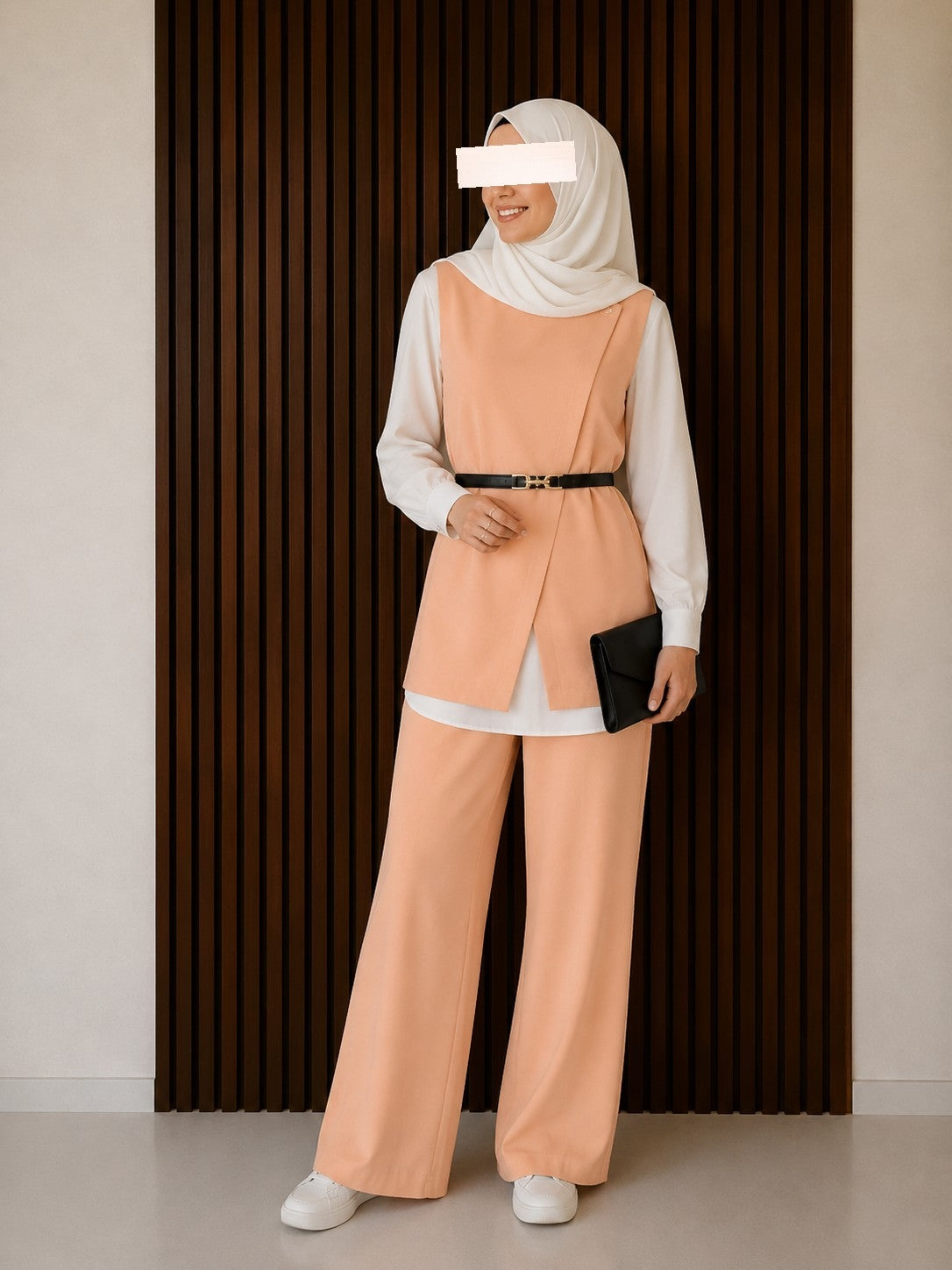 Elara Set in Apricot