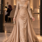 Abendkleid mit leichter Schleppe