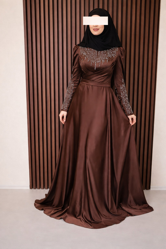 Abendkleid in braun mit Steinchen