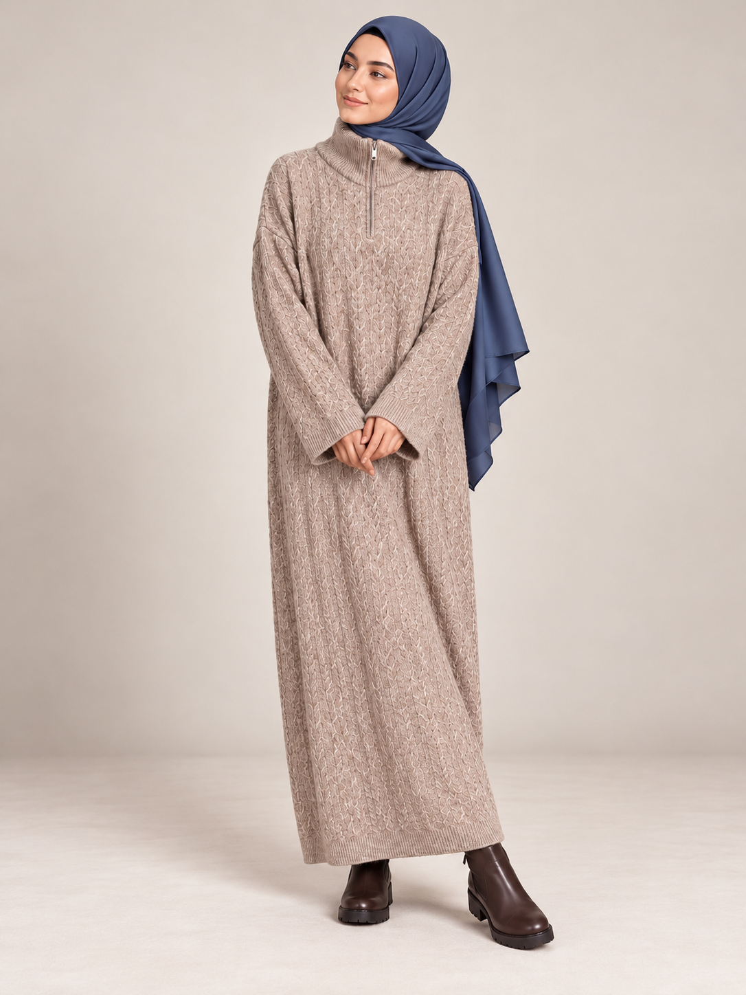 Strickkleid mit Kragen