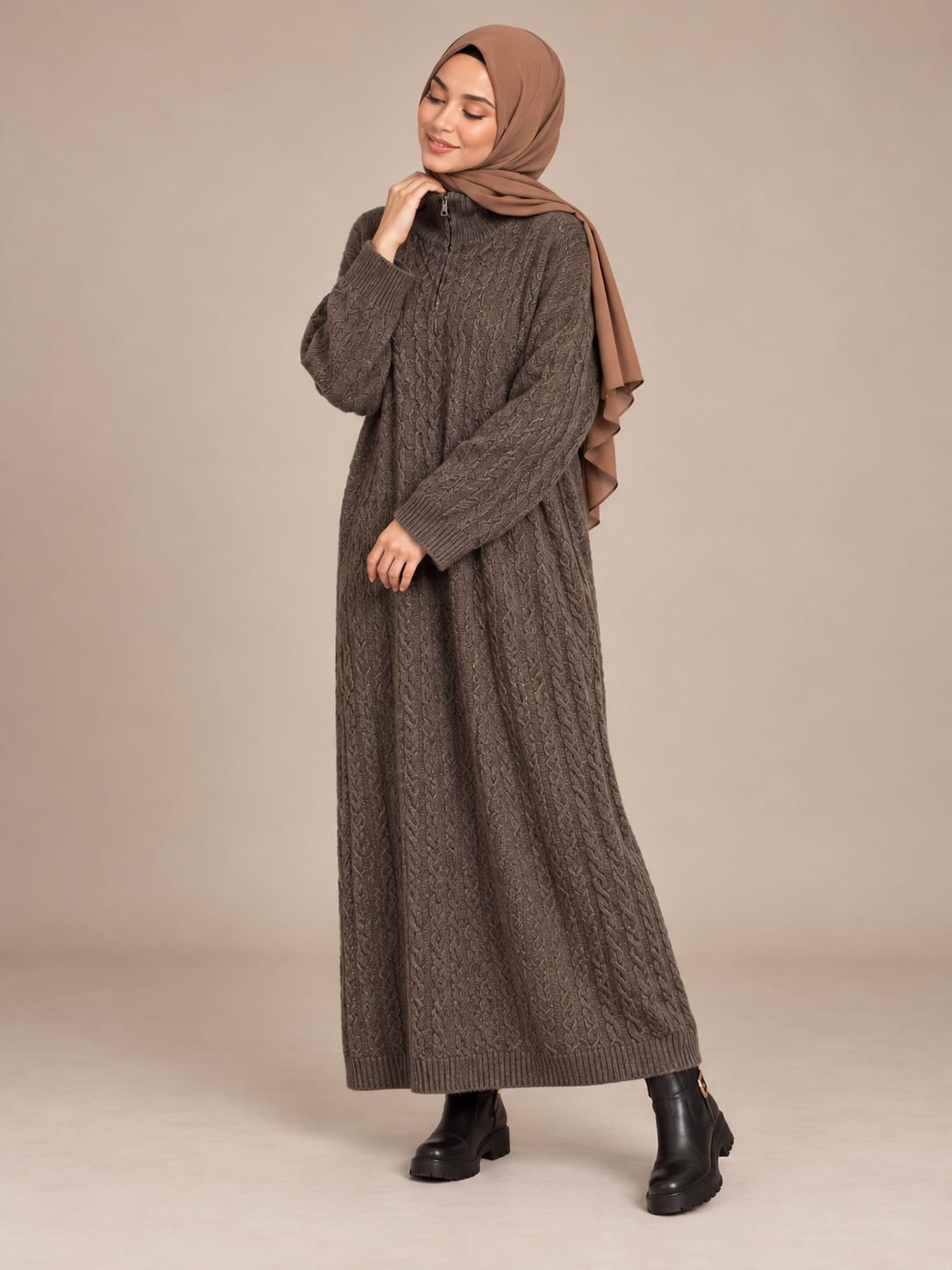 Strickkleid mit Kragen