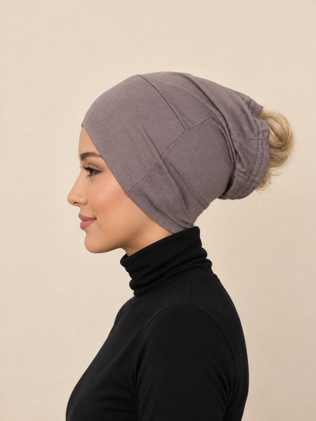 Schlauch Bonnet über Kreuz helltaupe